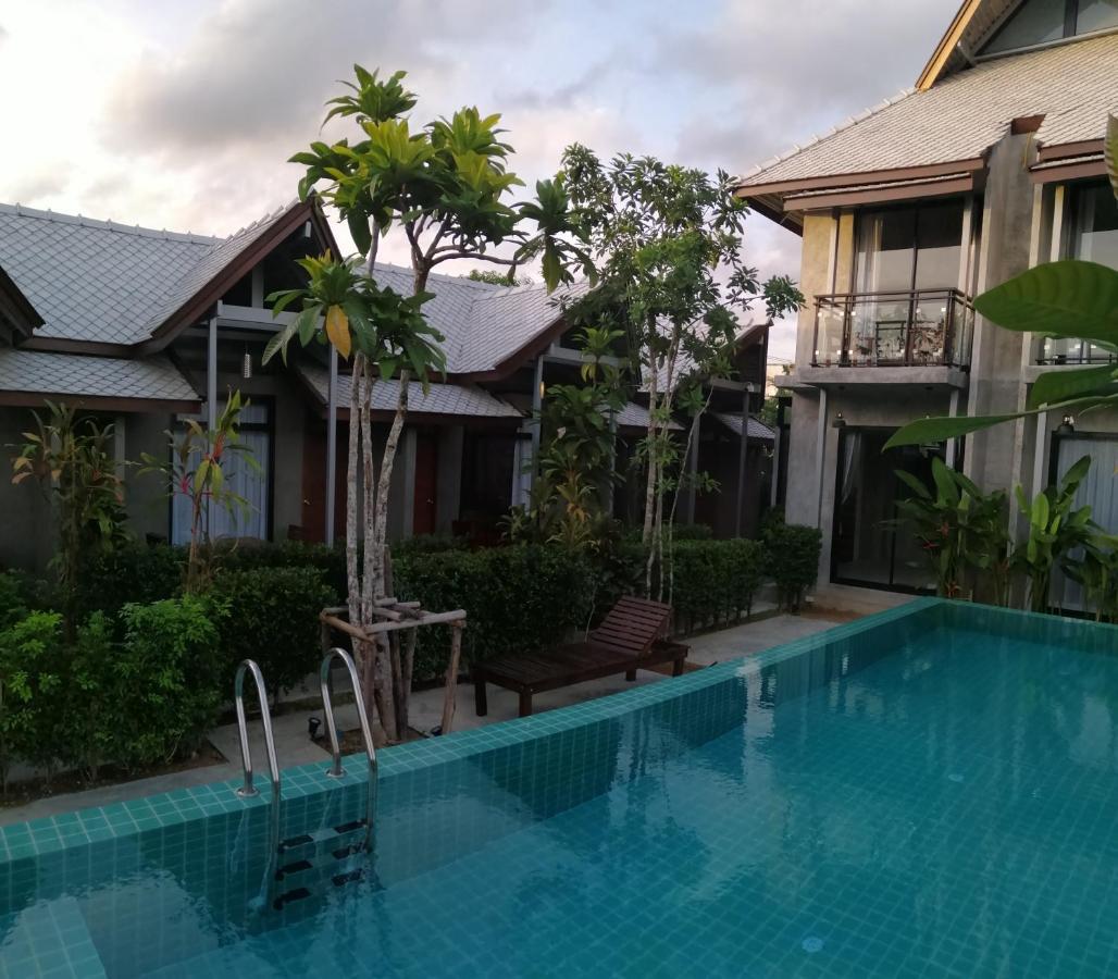 JR Place Klong Muang Beach Exterior foto